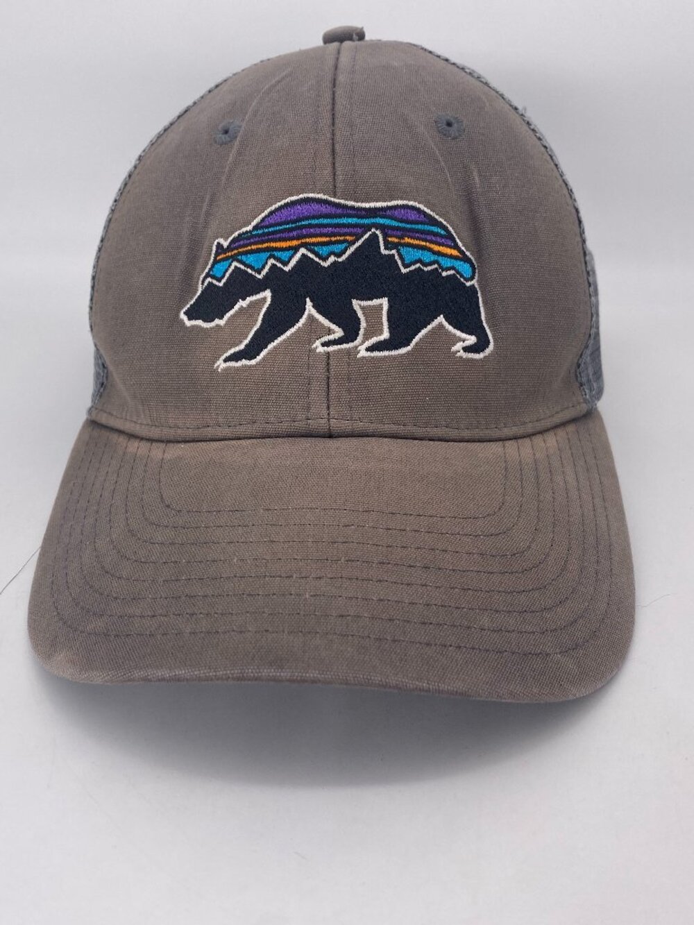 Patagonia Hat Fitz Roy Bear Distressed Trucker Gray Snapback Adj Mesh Unisex